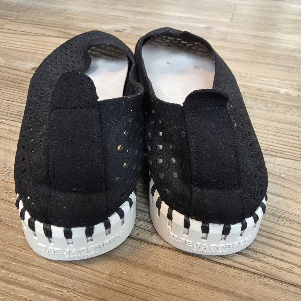Ilse Jacobsen Black Laser-Cut Slip-On Flats with White Trim - Picture 6 of 8